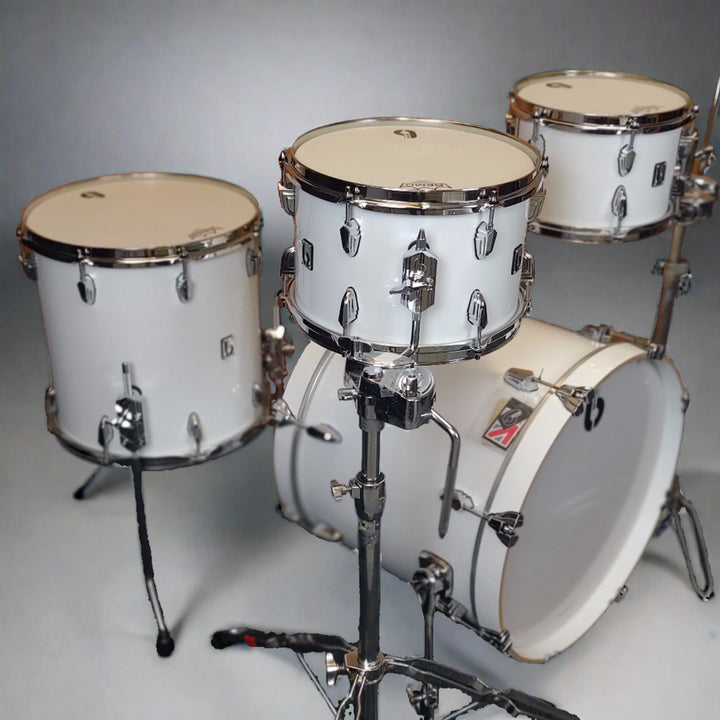 Pre-Owned British Drum Company Legend Club in Picadilly White 20"/10"/12"/14" Kit View