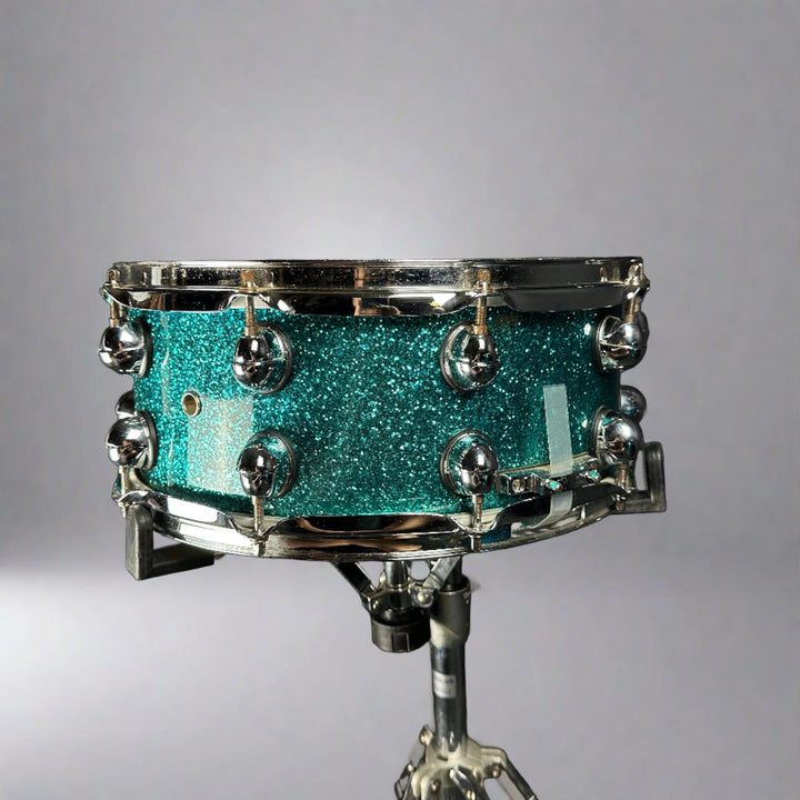 Pre-Owned Premier Genista in Green Sparkle Original Chinese Prototype Snare 14" 2