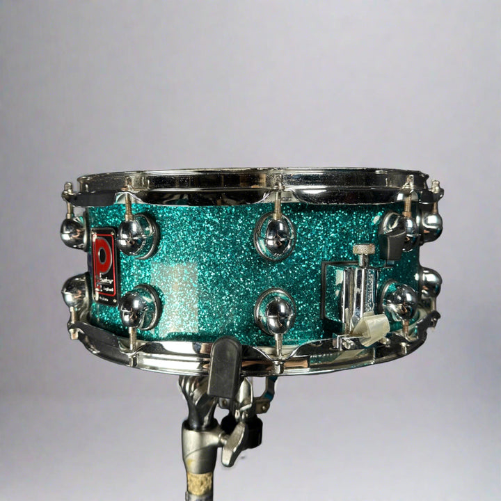 Pre-Owned Premier Genista in Green Sparkle Original Chinese Prototype Snare 14" 4