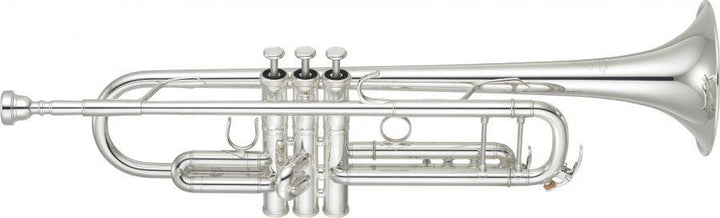 Yamaha YTR-8335S Mk IV Custom Xeno Bb Trumpet silver-plated front view

