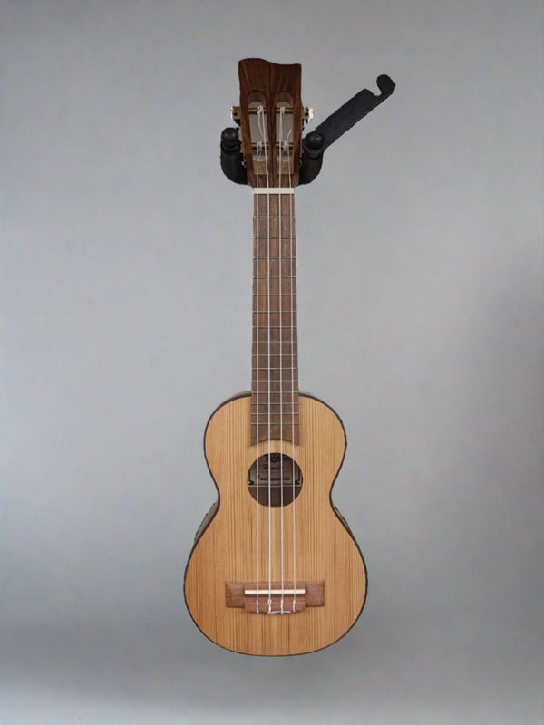 Howlin Instruments Handmade Soprano Ukulele