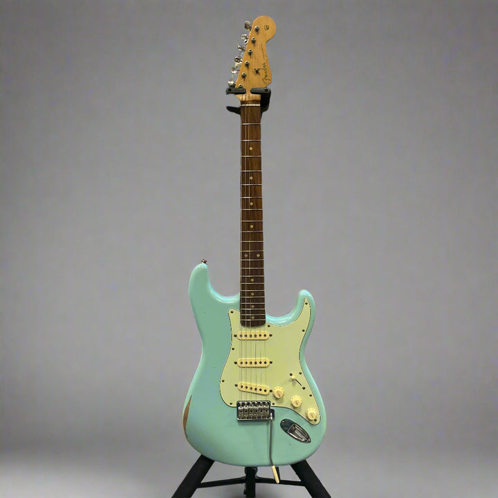 Pre-Owned Fender Road Worn FSR 60s Stratocaster in Daphne Blue – Front View

