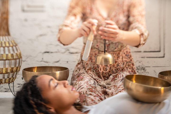 MEINL Sonic Energy Singing Bowl Set - COSMOS SERIES - Consists of: 4 Singing Bowls - Ev - Entz Music