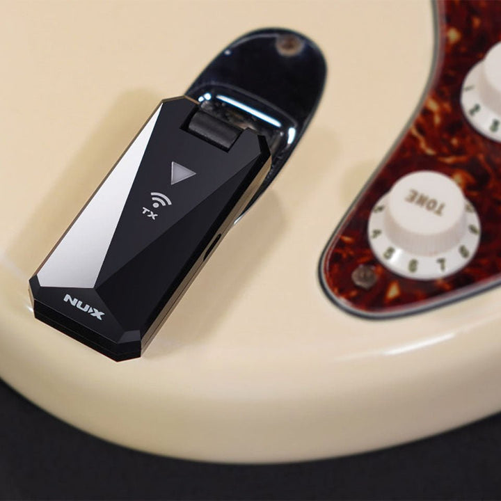 NUX B - 5RC Rechargeable Wireless Guitar System – 2.4GHz Digital Transmission with Low Latency, 30m Range, and Portable Power Case - Ev - Entz Music