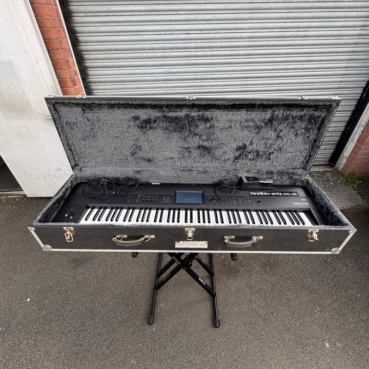 Pre - Owned Korg Krome 88 - Key Weighted Music Workstation with Flight Case and Sustain Pedal - Ev - Entz Music