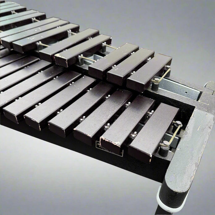 Pre - Owned Musser M51 3.5 - Octave Xylophone – Ex - Military, Kelon Bars, Folding Legs - Ev - Entz Music
