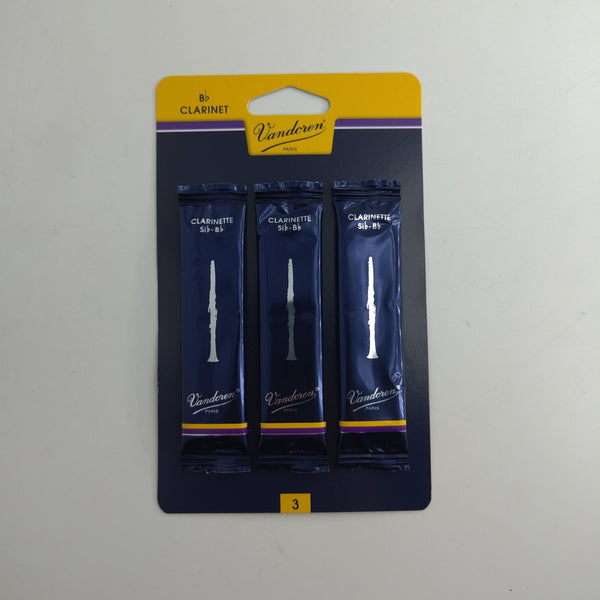 Vandoren Traditional B - flat clarinet reed: Strength 3 (pack of 3) - Ev - Entz Music