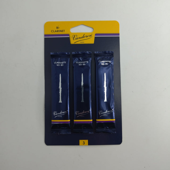 Vandoren Traditional B - flat clarinet reed: Strength 3 (pack of 3) - Ev - Entz Music