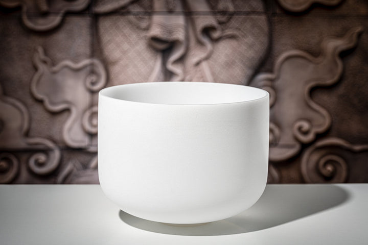 MEINL Sonic Energy Crystal Singing Bowl, white - frosted, 12" / 30 cm, Note D4, Sacral Chakra - Ev - Entz Music
