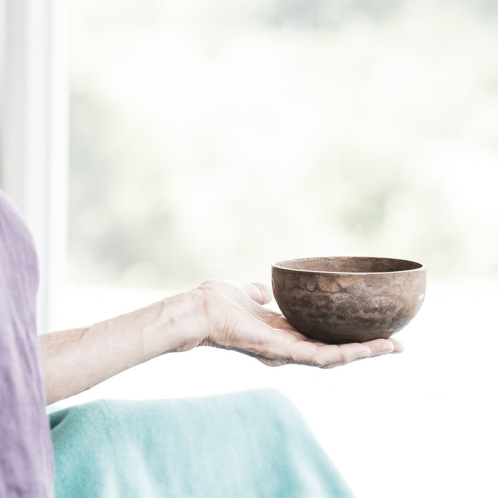 Meinl Sonic Energy Origin Series Singing Bowl, 600g (SB - O - 600) – Handcrafted for Meditation & Sound Healing - Ev - Entz Music