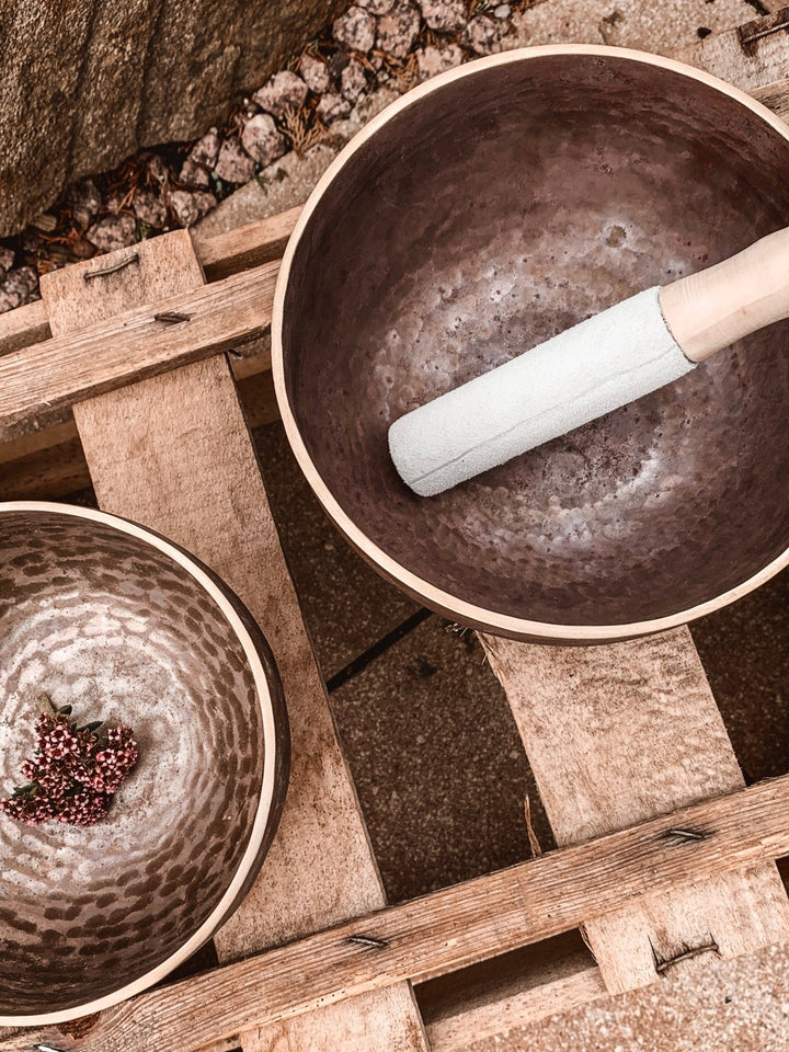 Meinl Sonic Energy Origin Series Singing Bowl, 600g (SB - O - 600) – Handcrafted for Meditation & Sound Healing - Ev - Entz Music