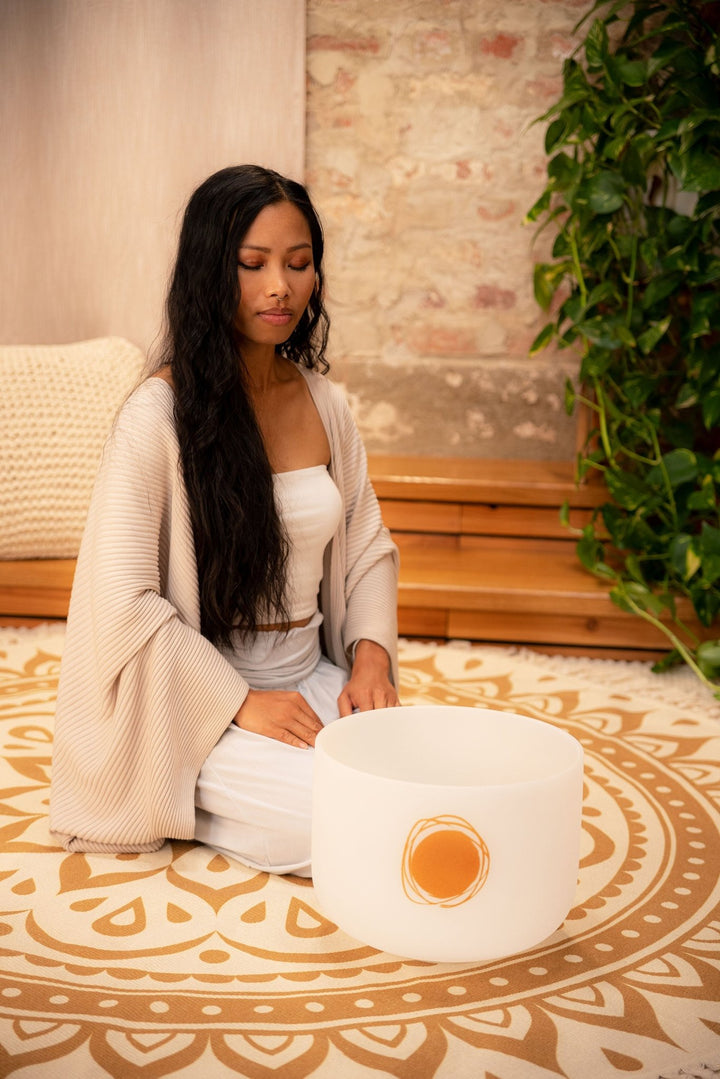 MEINL Sonic Energy Planetary Tuned Crystal Singing Bowl, 12" / 30 cm, Schumann Ressonance 250.56 Hz, Crown Chakra - Ev - Entz Music
