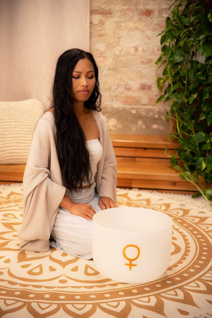 MEINL Sonic Energy Planetary Tuned Crystal Singing Bowl, 12" / 30 cm, Venus 221.23 Hz, Brow Chakra - Ev - Entz Music