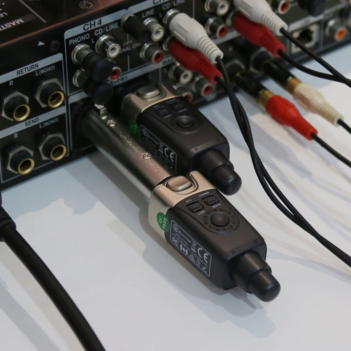 Xvive Dual U3 Wireless System for Audio - Ev - Entz Music